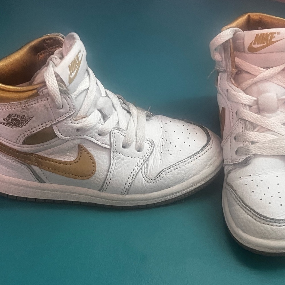 Nike Kids Sneakers in White and Gold Accents